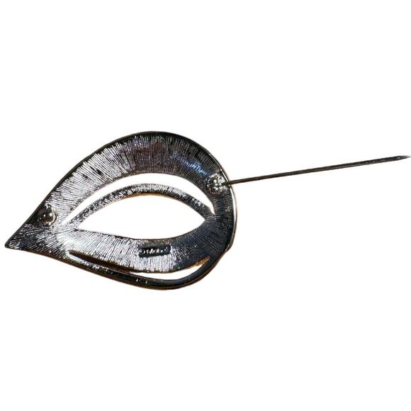 Vintage Monet Signed Black And Silver Toned Brooch Pin Leaf Eye Swoop. - Picture 3 of 4